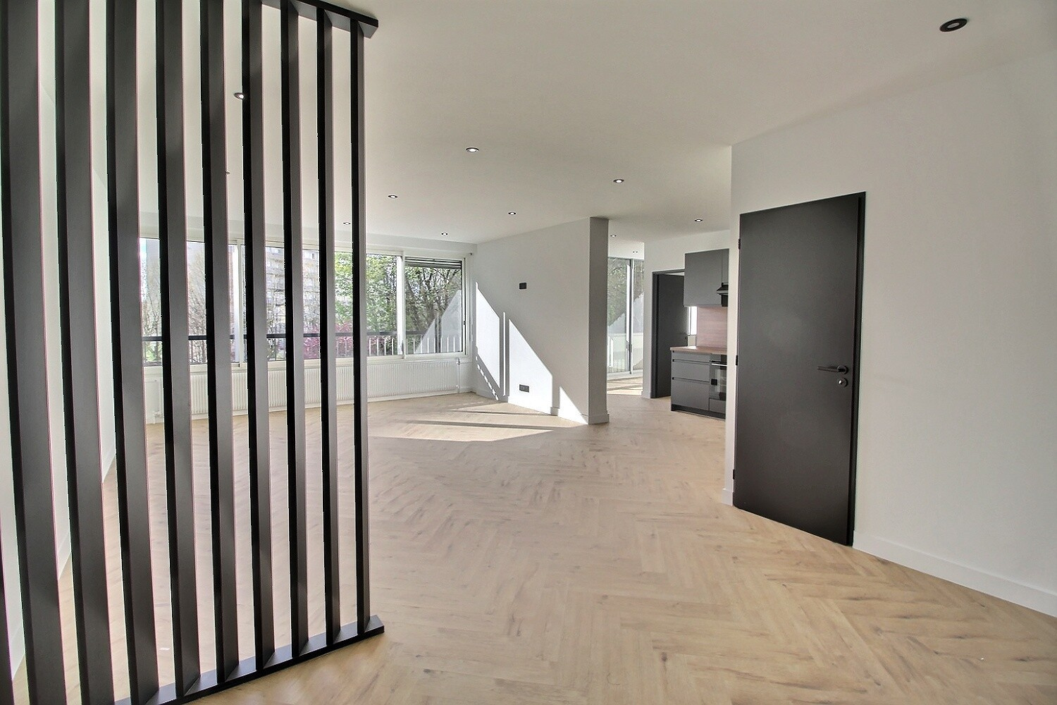 Exclusivité - Lyon 4 / Rue Chazière