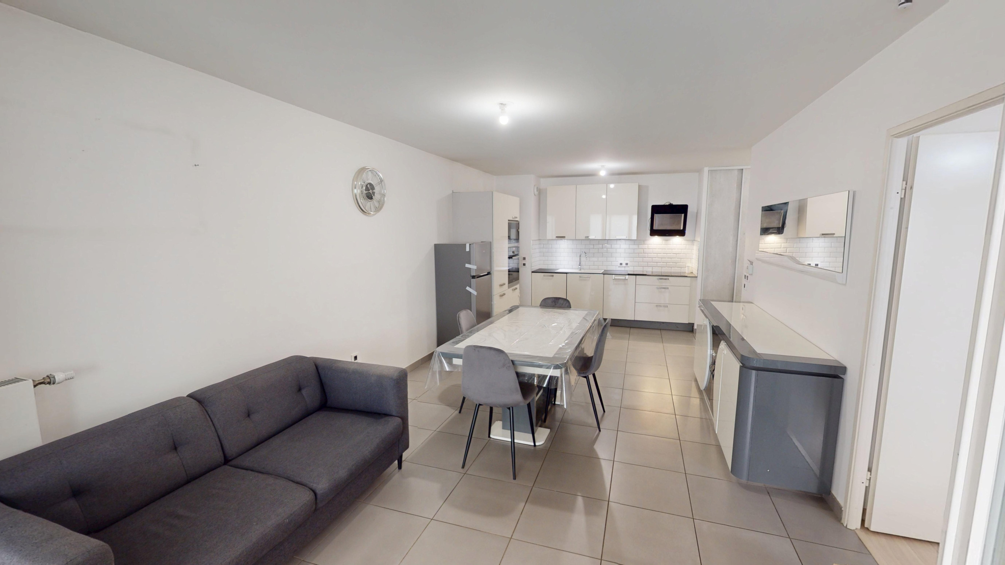 Appartement 2 Pièces meublé avec Loggia - Meyzieu Centre